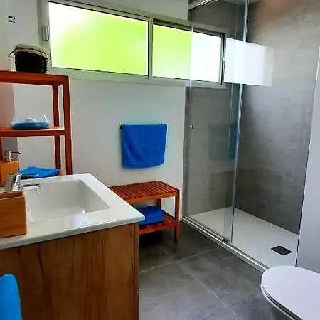 Appartement Piso Céntrico, Amplio, Luminoso Y Familiar Con Garaje.