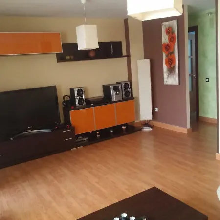 Piso Céntrico, Amplio, Luminoso Y Familiar Con Garaje. Appartement
