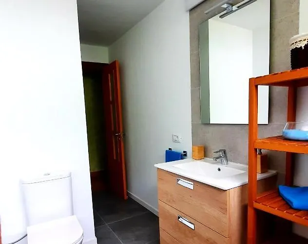 Piso Centrico, Amplio, Luminoso Y Familiar, Con Garaje Segun Disponibilidad La Laguna (Tenerife)