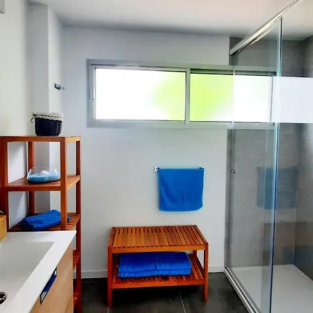 Piso Centrico, Amplio, Luminoso Y Familiar, Con Garaje Segun Disponibilidad * La Laguna (Tenerife)